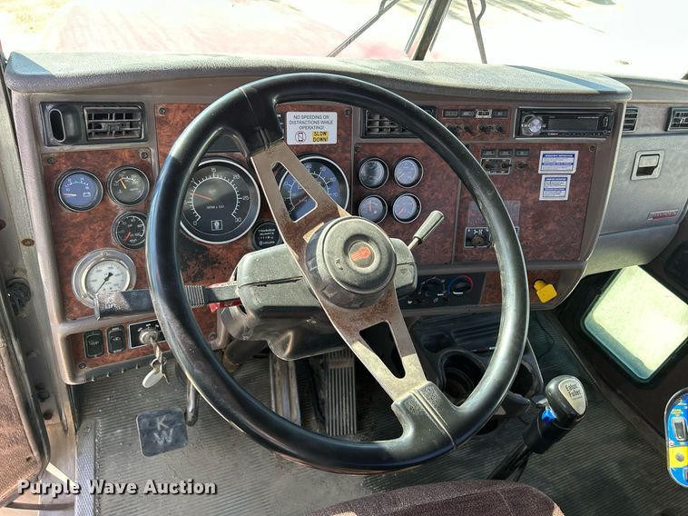 image for item DR4636 2003 Kenworth W900  ready mix truck