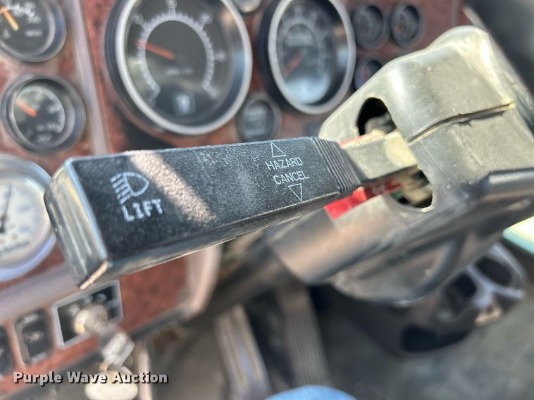 image for item DR4636 2003 Kenworth W900  ready mix truck