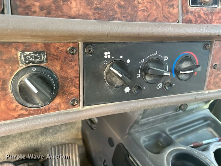 image for item DR4636 2003 Kenworth W900  ready mix truck