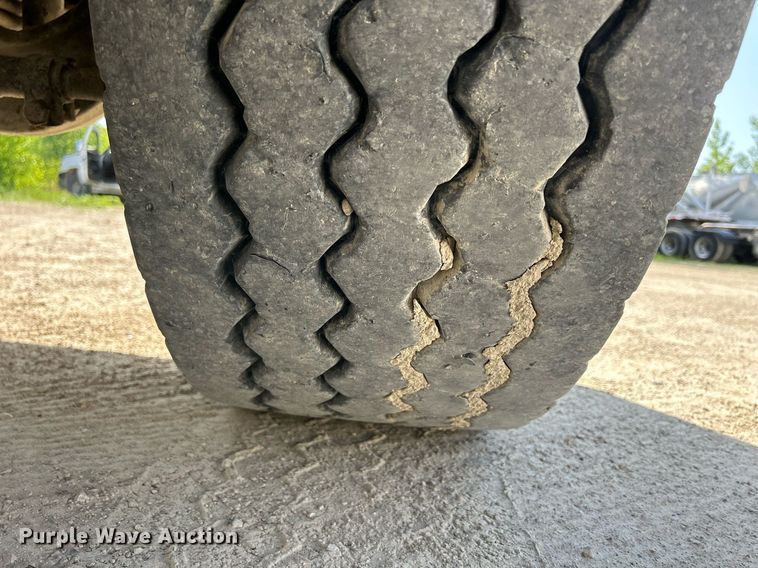 image for item DR4636 2003 Kenworth W900  ready mix truck