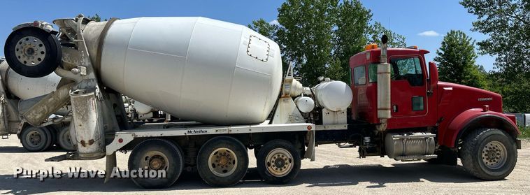 image for item DR4637 2003 Kenworth W900  ready mix truck