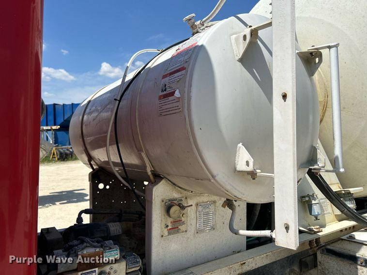 image for item DR4637 2003 Kenworth W900  ready mix truck