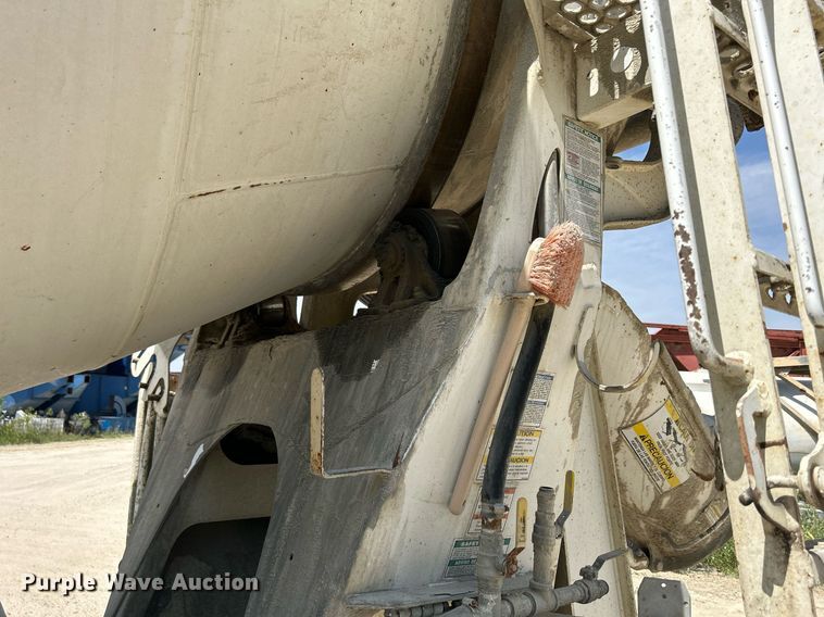 image for item DR4637 2003 Kenworth W900  ready mix truck