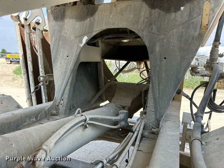 image for item DR4637 2003 Kenworth W900  ready mix truck