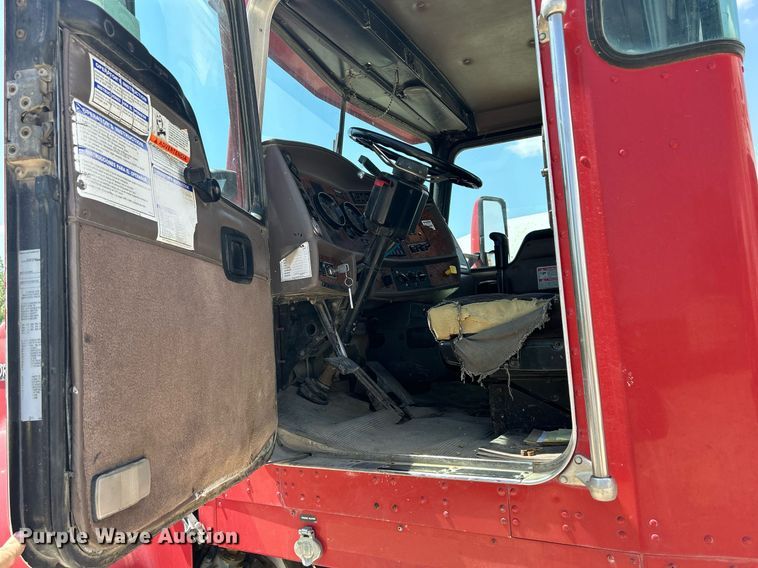 image for item DR4637 2003 Kenworth W900  ready mix truck