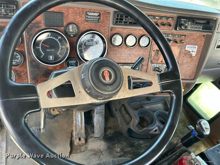 image for item DR4637 2003 Kenworth W900  ready mix truck