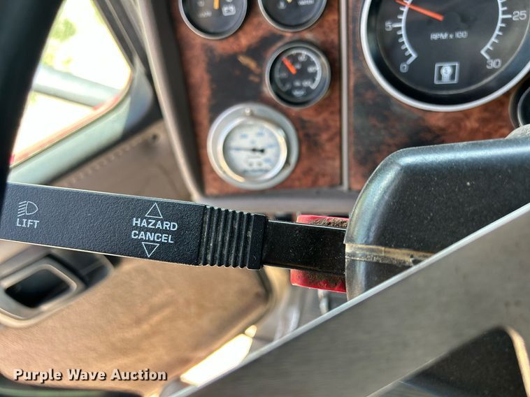 image for item DR4637 2003 Kenworth W900  ready mix truck