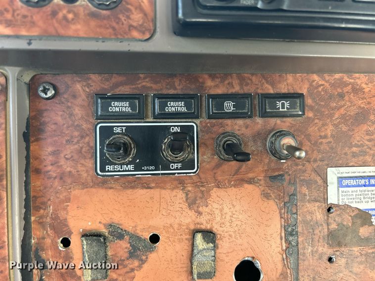 image for item DR4637 2003 Kenworth W900  ready mix truck