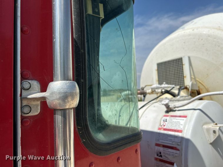 image for item DR4637 2003 Kenworth W900  ready mix truck