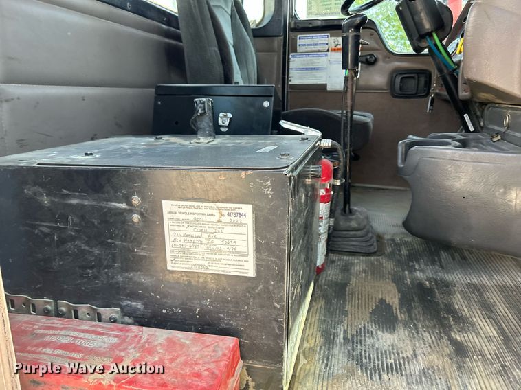 image for item DR4637 2003 Kenworth W900  ready mix truck