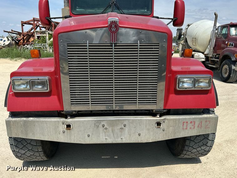 image for item DR4637 2003 Kenworth W900  ready mix truck