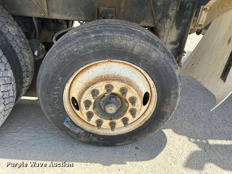 image for item DR4637 2003 Kenworth W900  ready mix truck