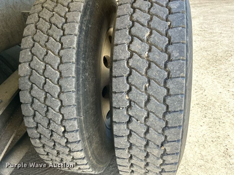 image for item DR4637 2003 Kenworth W900  ready mix truck