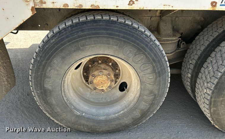 image for item DR4637 2003 Kenworth W900  ready mix truck