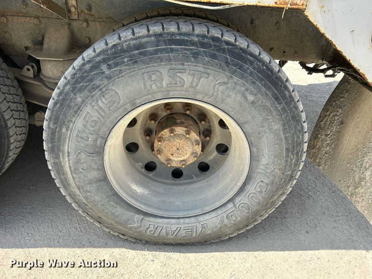 image for item DR4637 2003 Kenworth W900  ready mix truck