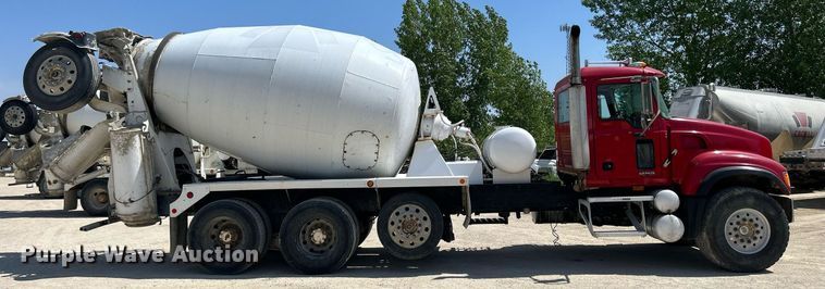 image for item DR4638 2007 Mack CV513 Granite  ready mix truck