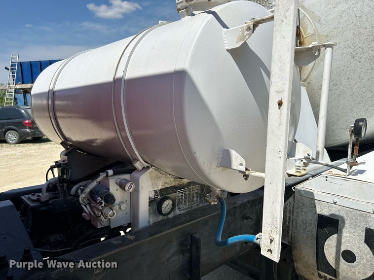 image for item DR4638 2007 Mack CV513 Granite  ready mix truck