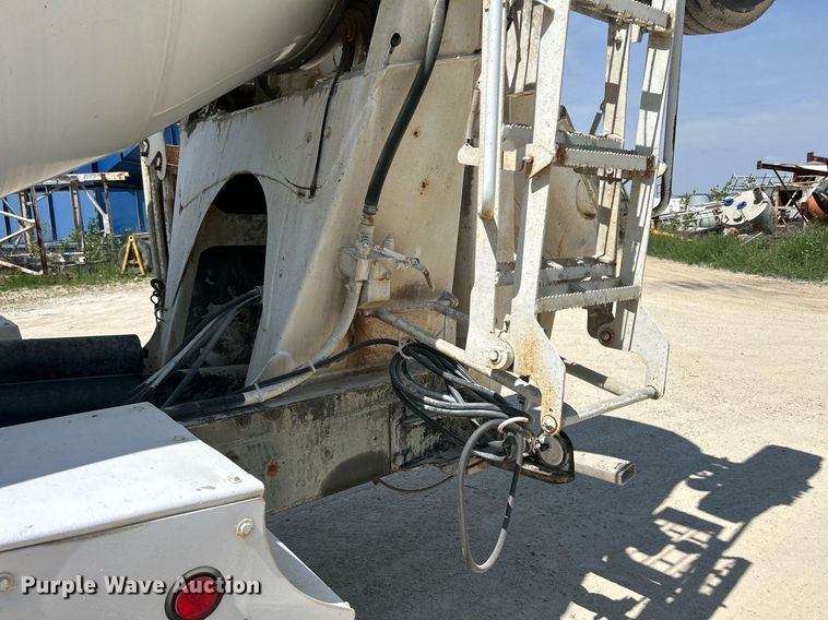 image for item DR4638 2007 Mack CV513 Granite  ready mix truck