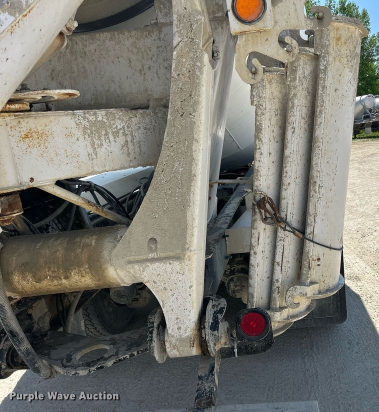 image for item DR4638 2007 Mack CV513 Granite  ready mix truck