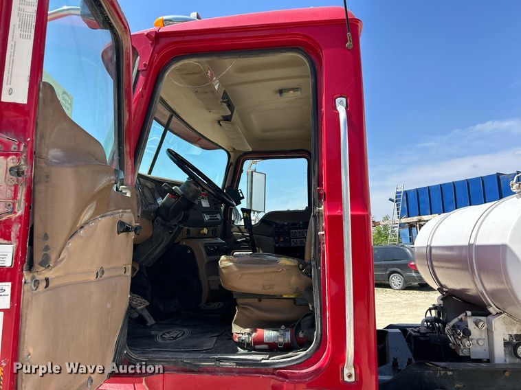 image for item DR4638 2007 Mack CV513 Granite  ready mix truck