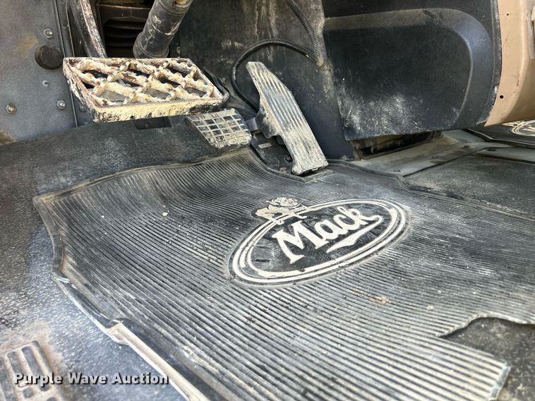 image for item DR4638 2007 Mack CV513 Granite  ready mix truck