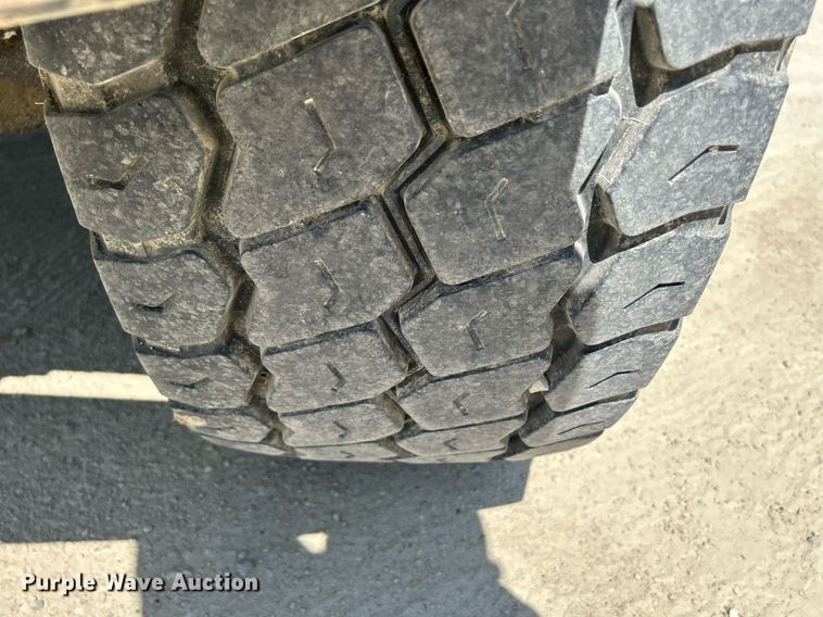 image for item DR4638 2007 Mack CV513 Granite  ready mix truck