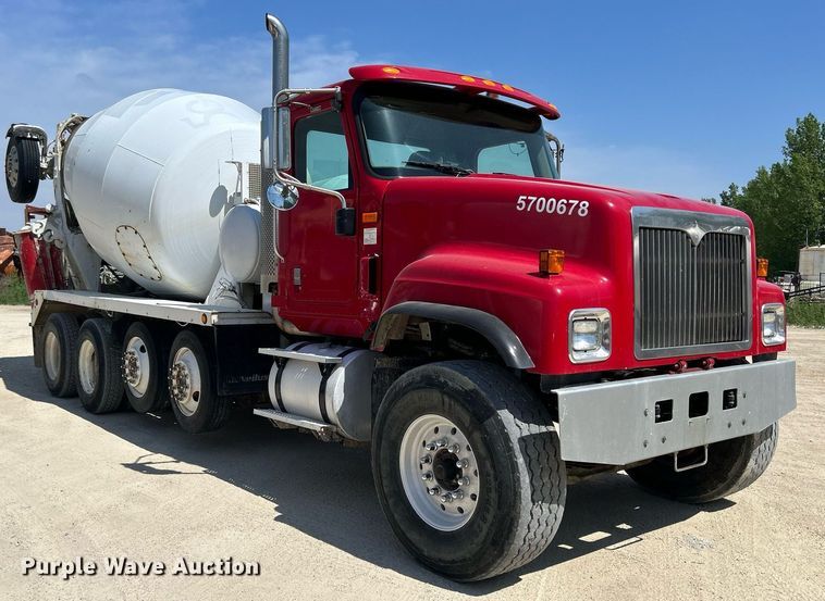image for item DR4639 2006 International Paystar 5500i  ready mix truck