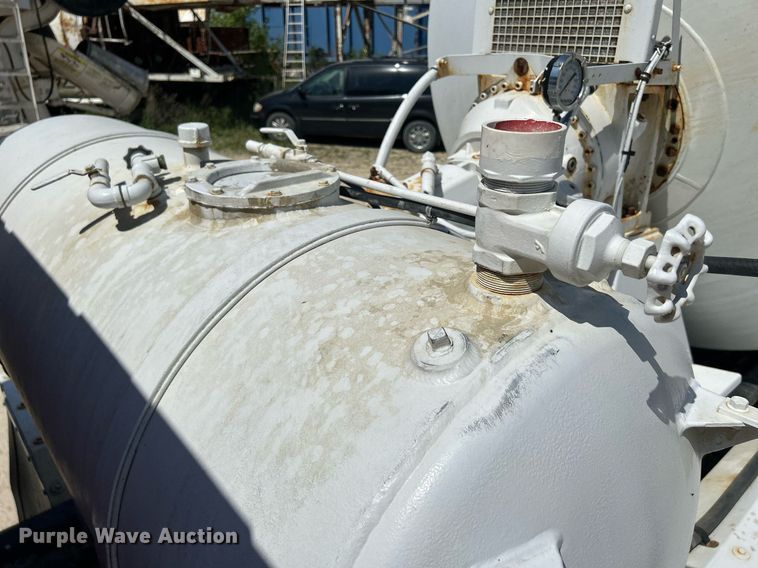 image for item DR4639 2006 International Paystar 5500i  ready mix truck