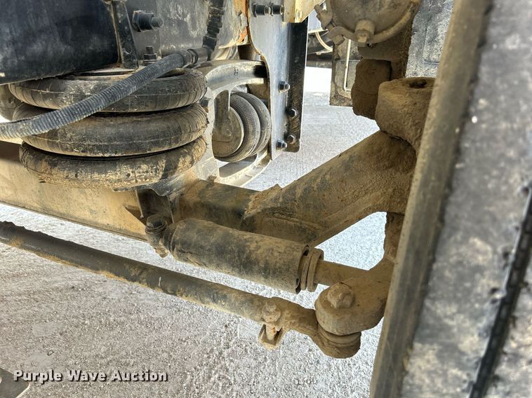 image for item DR4639 2006 International Paystar 5500i  ready mix truck