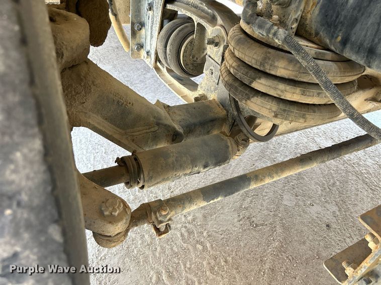 image for item DR4639 2006 International Paystar 5500i  ready mix truck