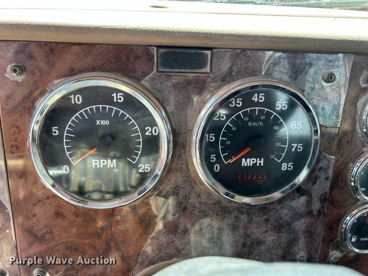 image for item DR4639 2006 International Paystar 5500i  ready mix truck