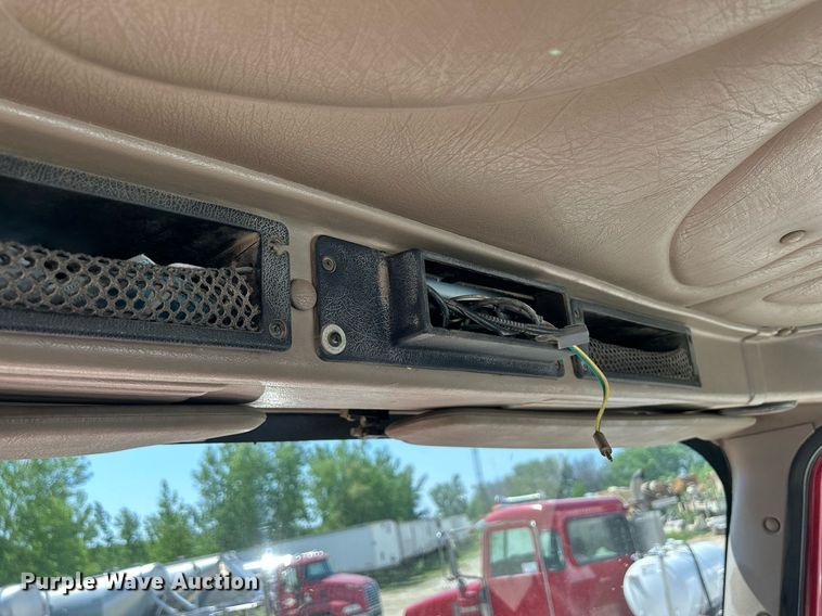 image for item DR4639 2006 International Paystar 5500i  ready mix truck