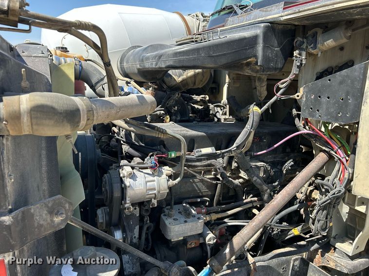 image for item DR4639 2006 International Paystar 5500i  ready mix truck