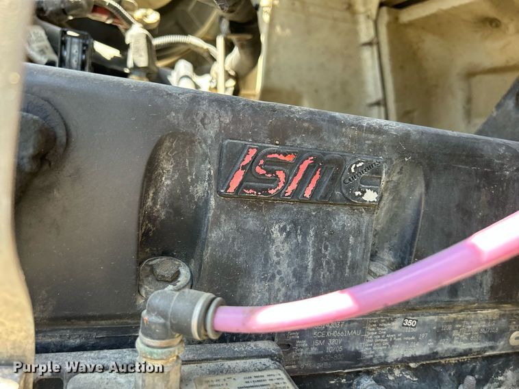 image for item DR4639 2006 International Paystar 5500i  ready mix truck