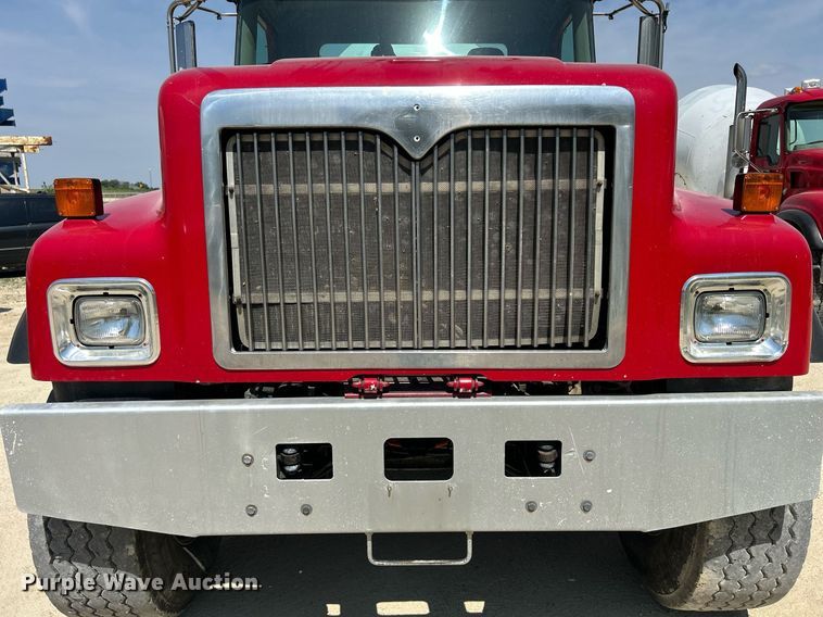 image for item DR4639 2006 International Paystar 5500i  ready mix truck