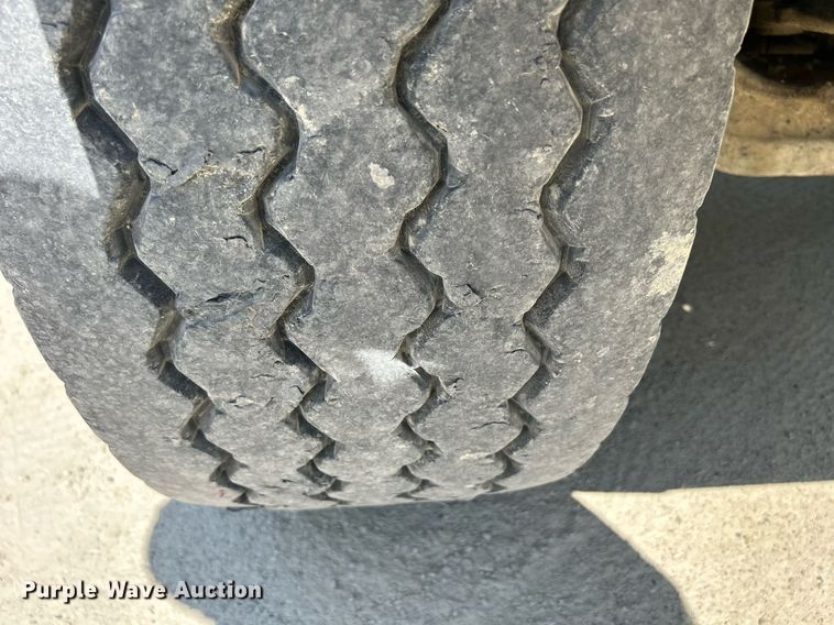 image for item DR4639 2006 International Paystar 5500i  ready mix truck