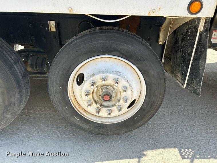 image for item DR4639 2006 International Paystar 5500i  ready mix truck