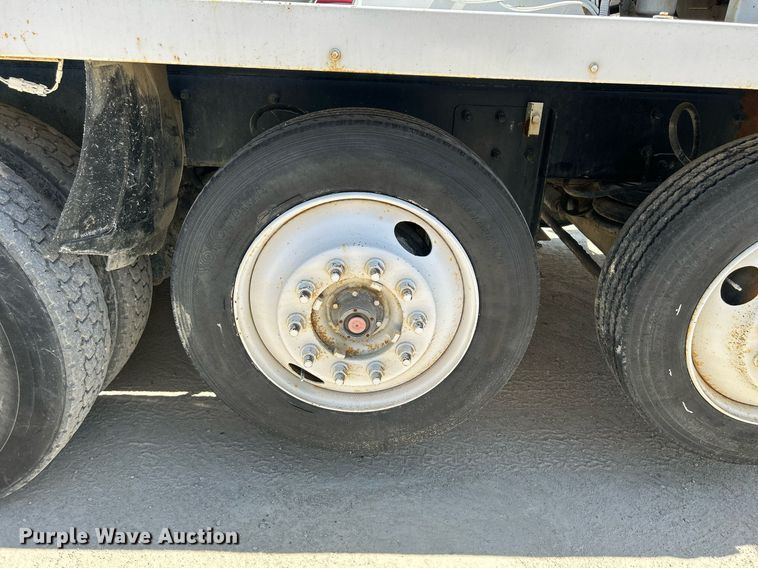 image for item DR4639 2006 International Paystar 5500i  ready mix truck