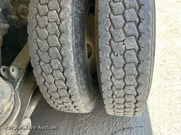 image for item DR4639 2006 International Paystar 5500i  ready mix truck