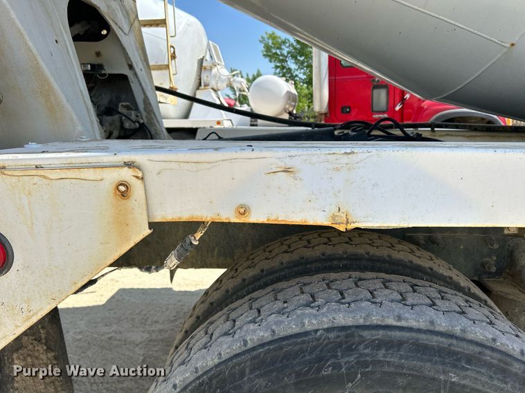 image for item DR4639 2006 International Paystar 5500i  ready mix truck