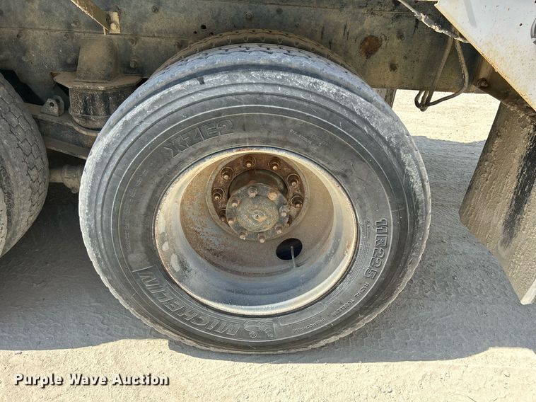 image for item DR4639 2006 International Paystar 5500i  ready mix truck