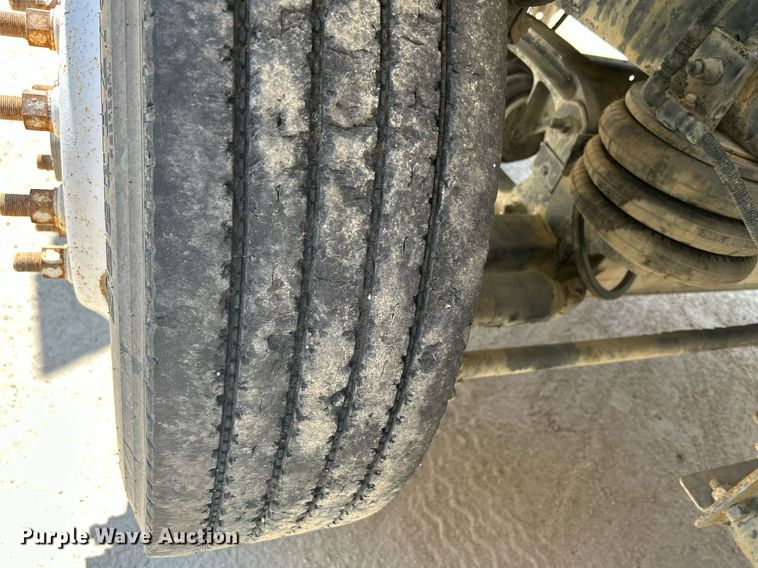 image for item DR4639 2006 International Paystar 5500i  ready mix truck