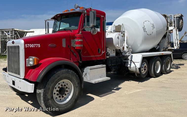 image for item DR4640 2007 Peterbilt 357  ready mix truck