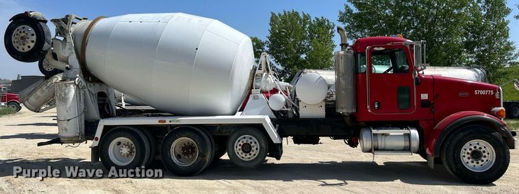 image for item DR4640 2007 Peterbilt 357  ready mix truck