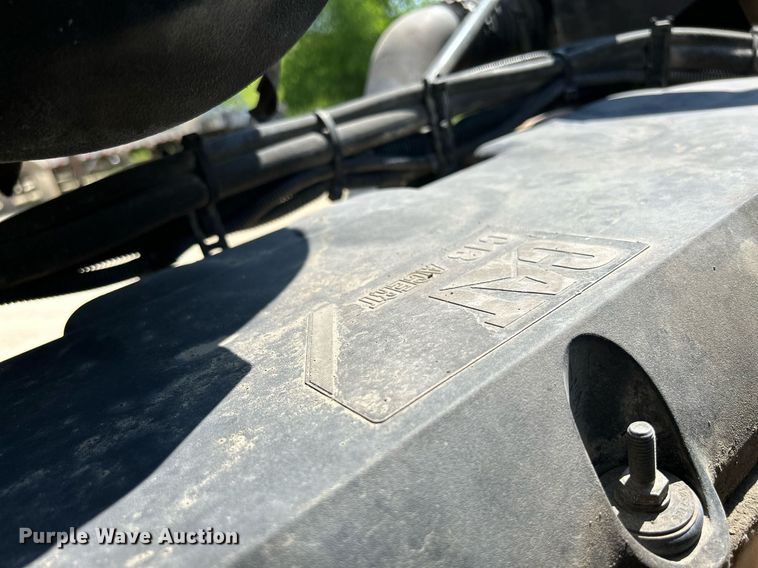 image for item DR4640 2007 Peterbilt 357  ready mix truck