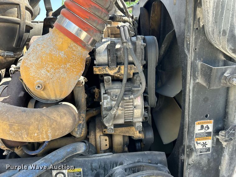 image for item DR4640 2007 Peterbilt 357  ready mix truck