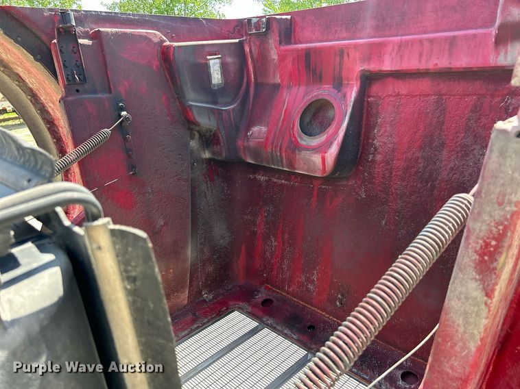 image for item DR4640 2007 Peterbilt 357  ready mix truck