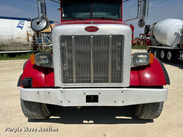 image for item DR4640 2007 Peterbilt 357  ready mix truck