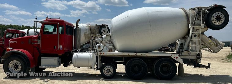 image for item DR4641 2007 Peterbilt 357  ready mix truck