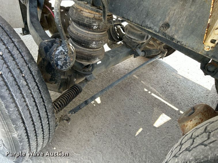 image for item DR4641 2007 Peterbilt 357  ready mix truck